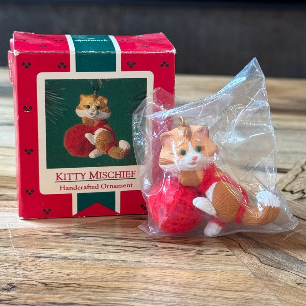 1985 Hallmark Kitty Mischief Ornament Vintage Orange Tabby Cat Yarn Ball NIB